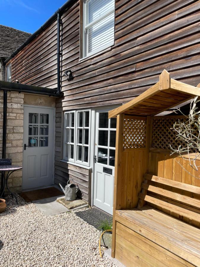The Queen Matilda Country Rooms Avening Exteriör bild