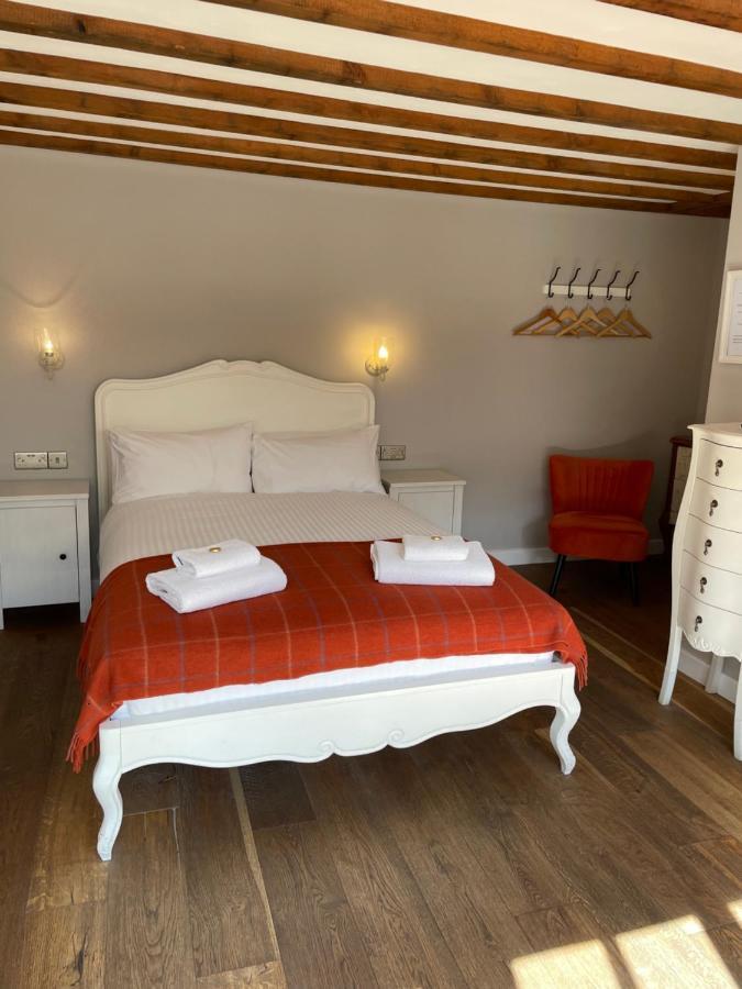 The Queen Matilda Country Rooms Avening Exteriör bild